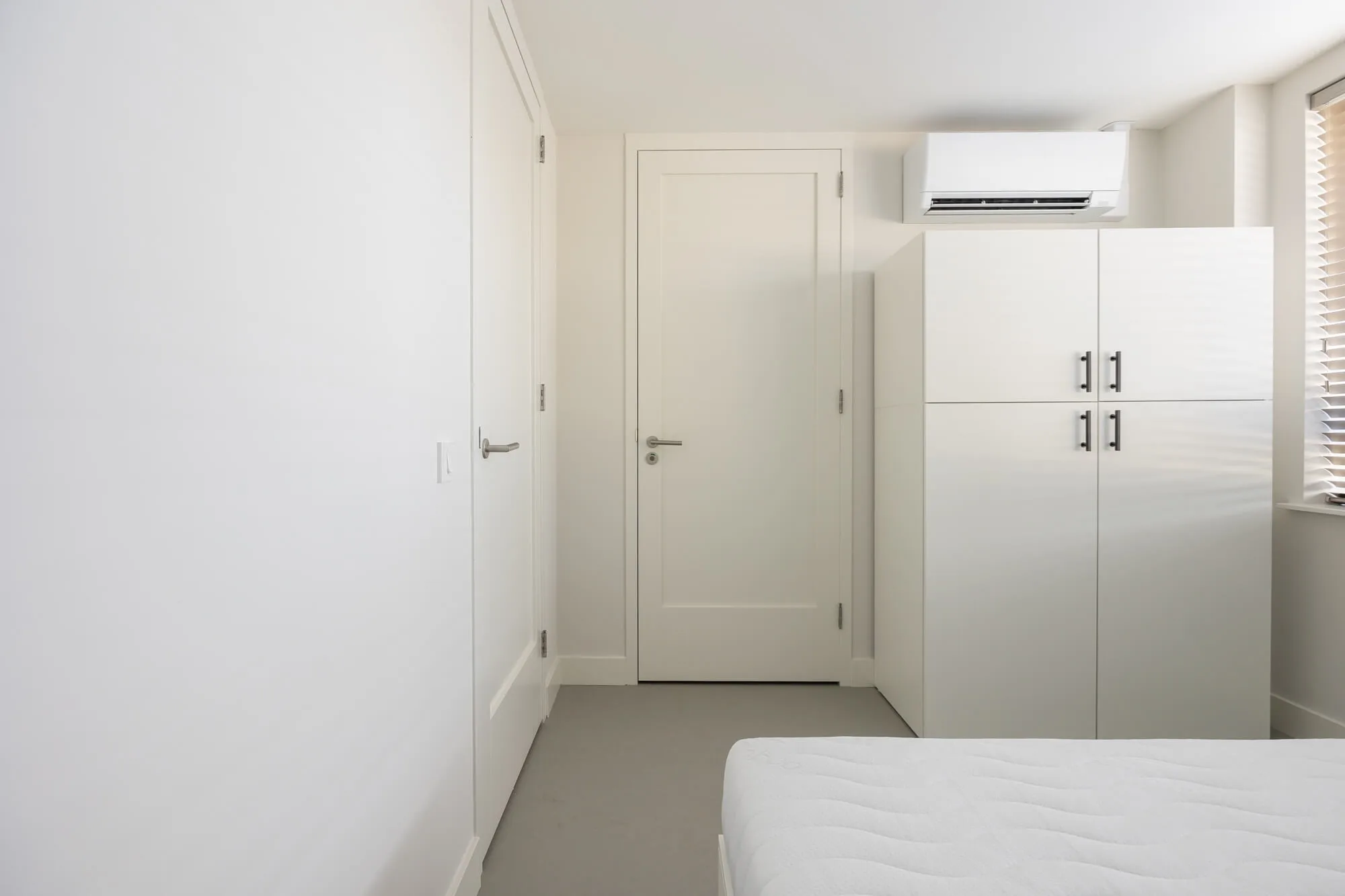 West 49-F, Koggenland