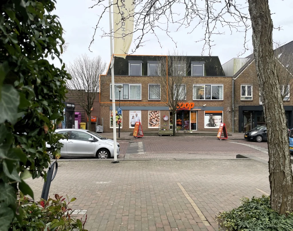 Bernhardstraat, Woerden foto 2