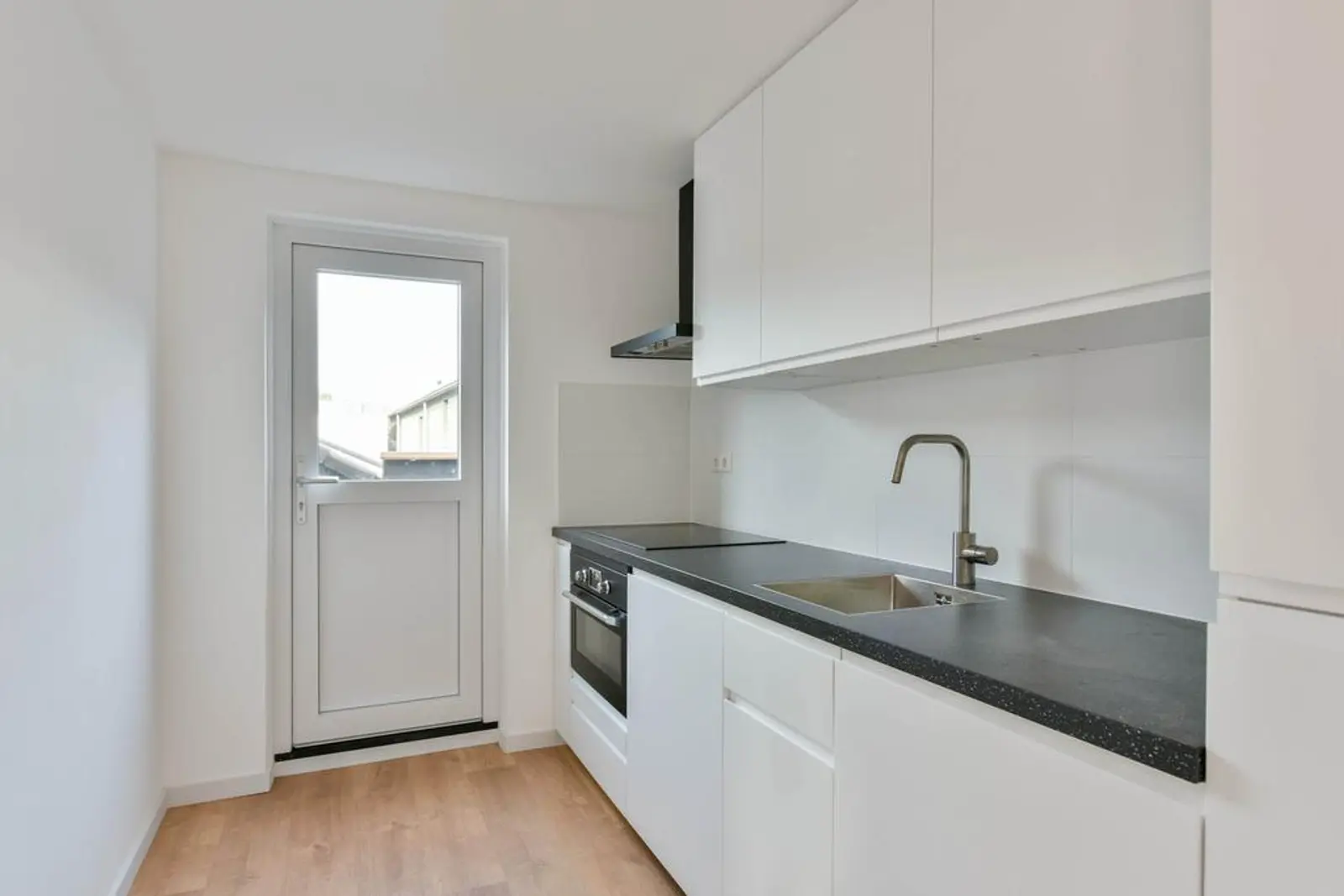 Burgemeester Haitsmaplein 21, De Ronde Venen