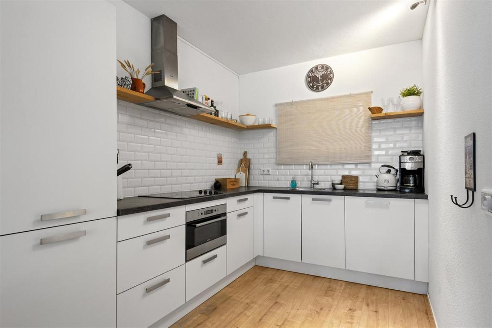 Stationsweg 92, Ede foto 5