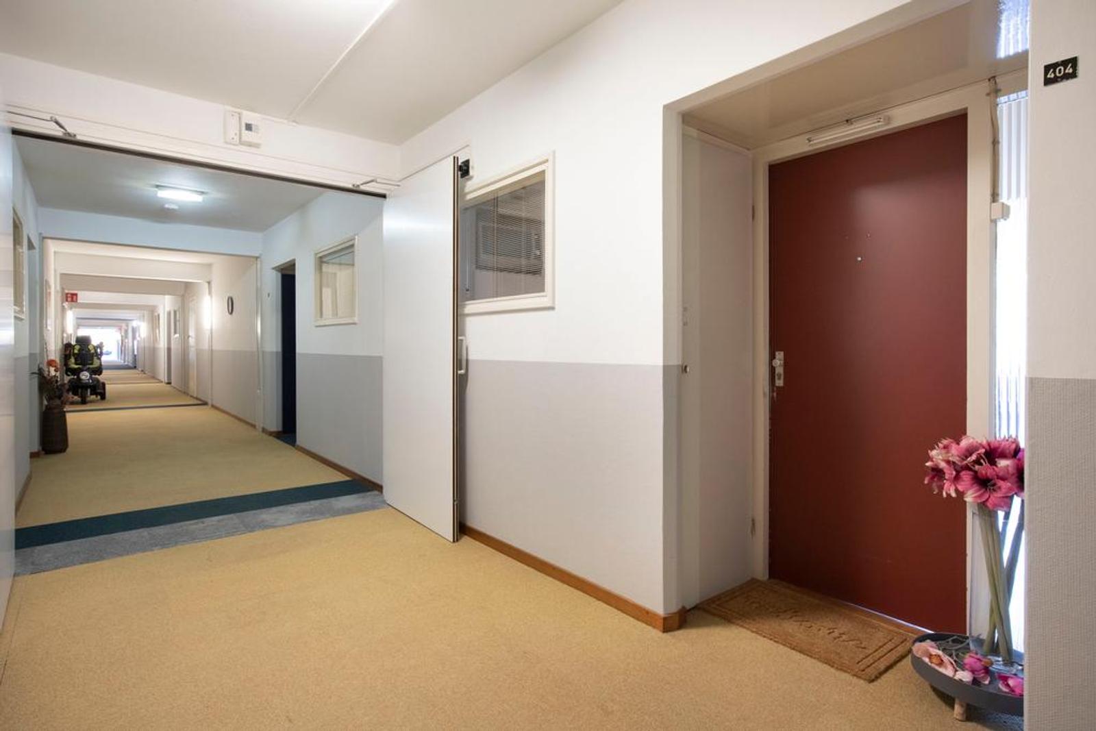 Stationsweg 92, Ede foto 4