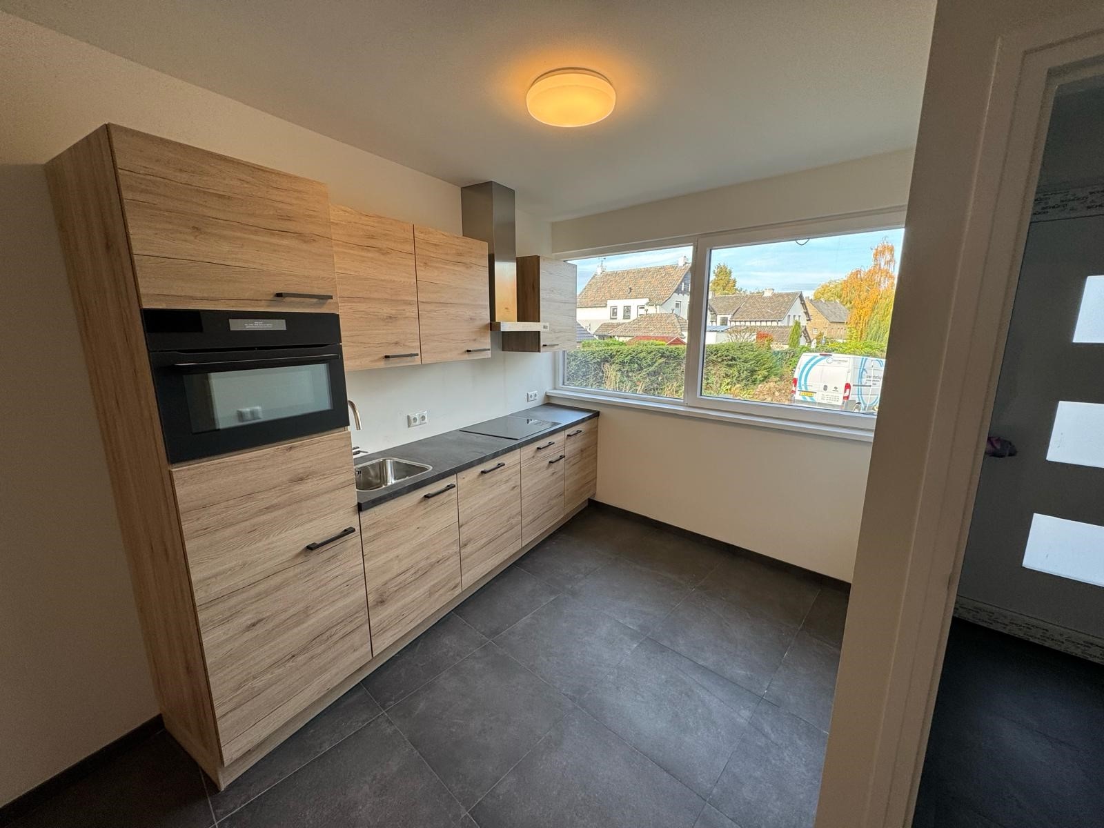 Rijksweg Zuid 22E, Roermond foto 4