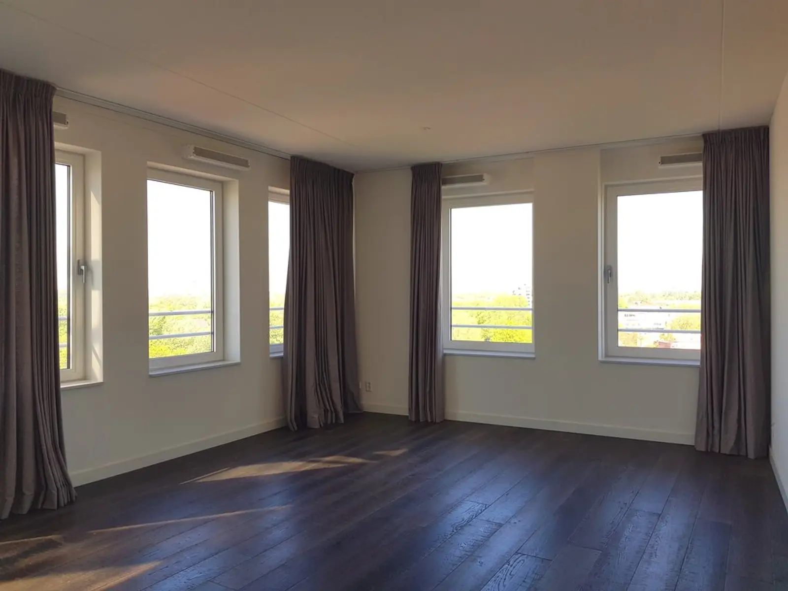 Kees van Dongenpad 77, Diemen foto 2