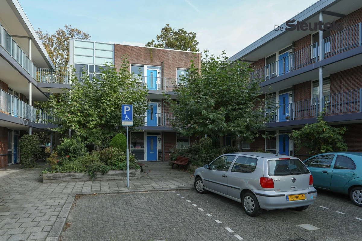 Prins Bernhardlaan, Voorschoten foto 3