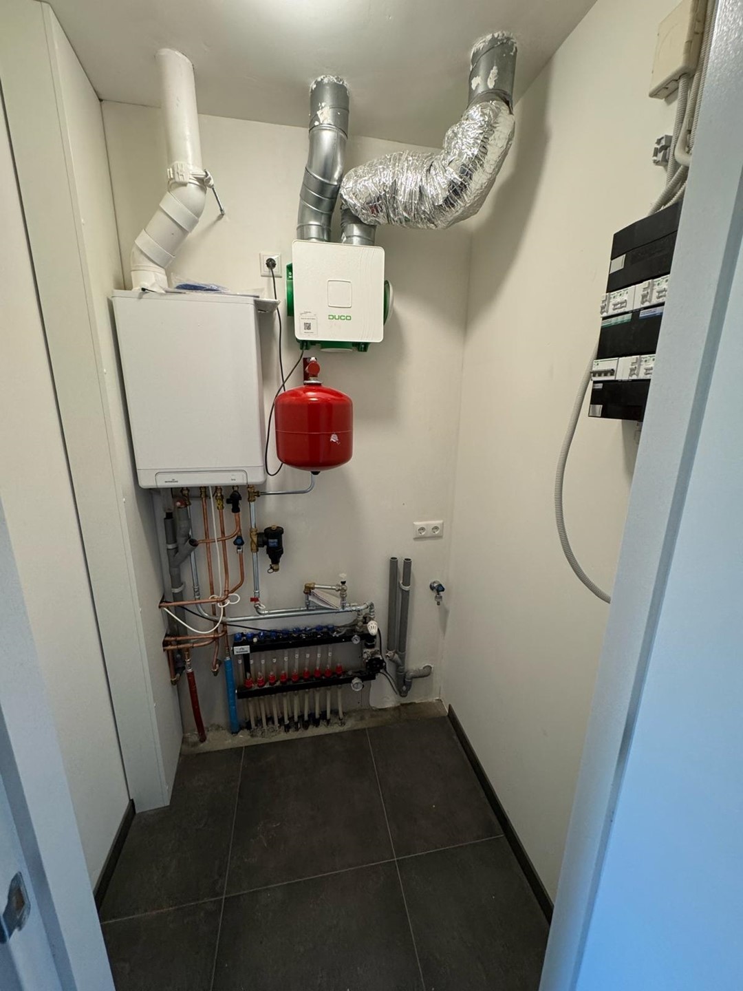 Rijksweg Zuid 22E, Roermond foto 2