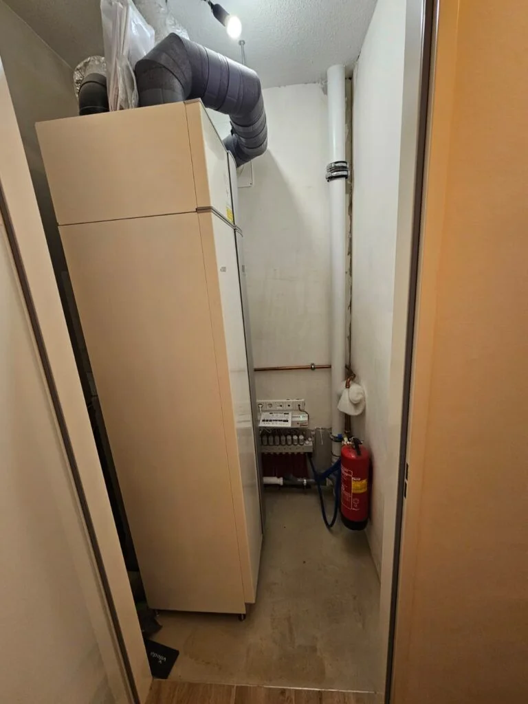 Valderik, Houten foto 4