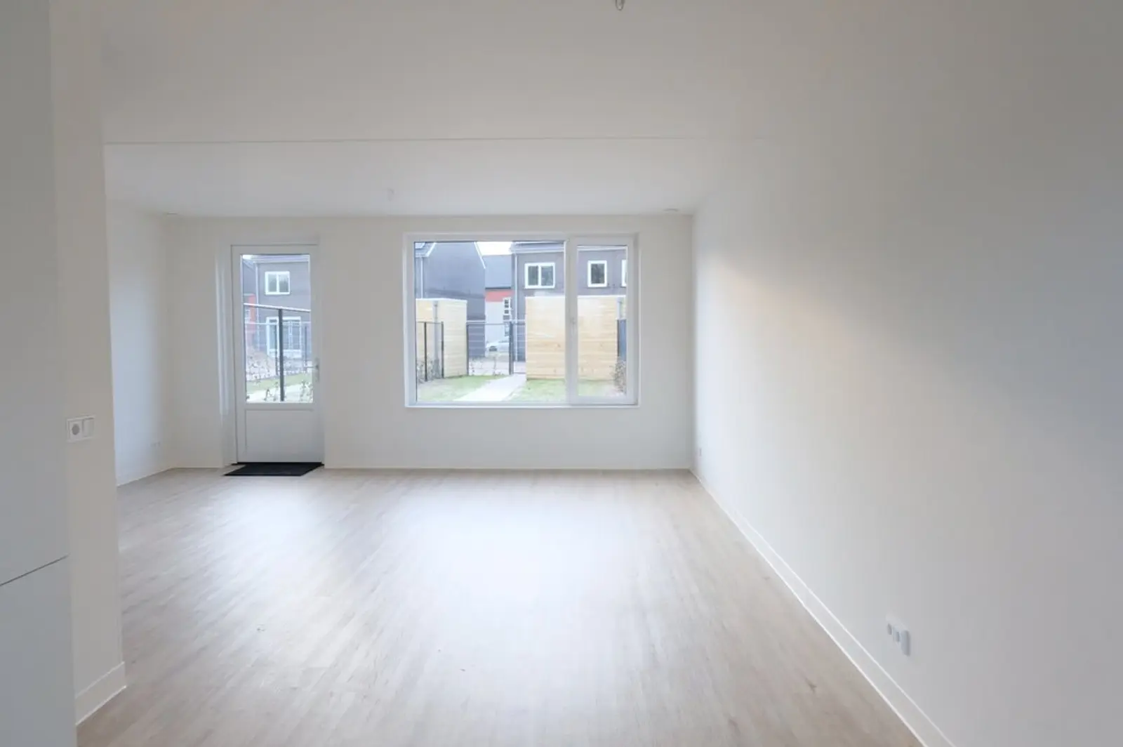 Wilgenpad 12, Roermond foto 4