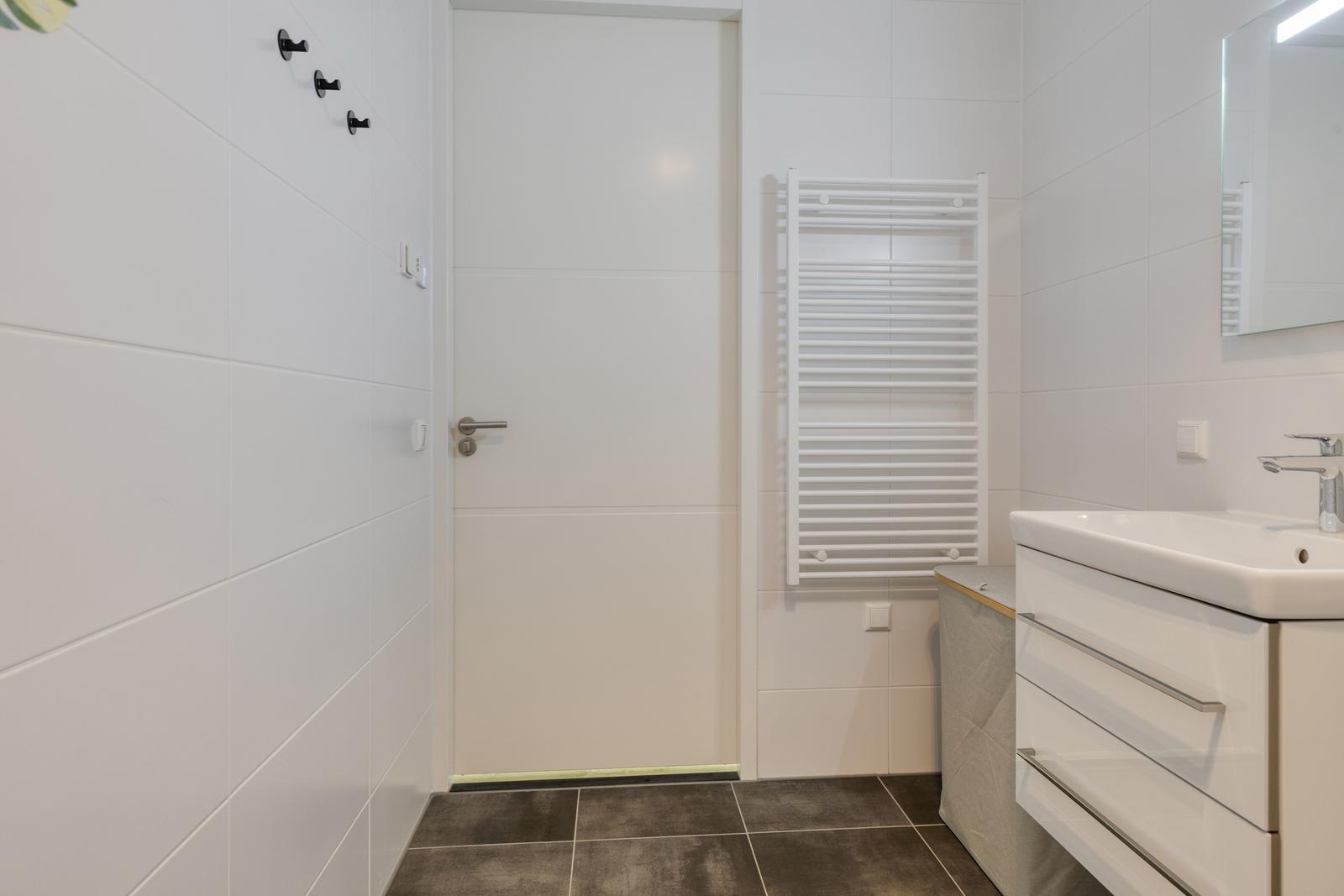 Picassolaan 787, Heiloo foto 2