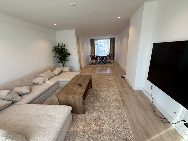 Prins Bernhardlaan 117, Voorschoten