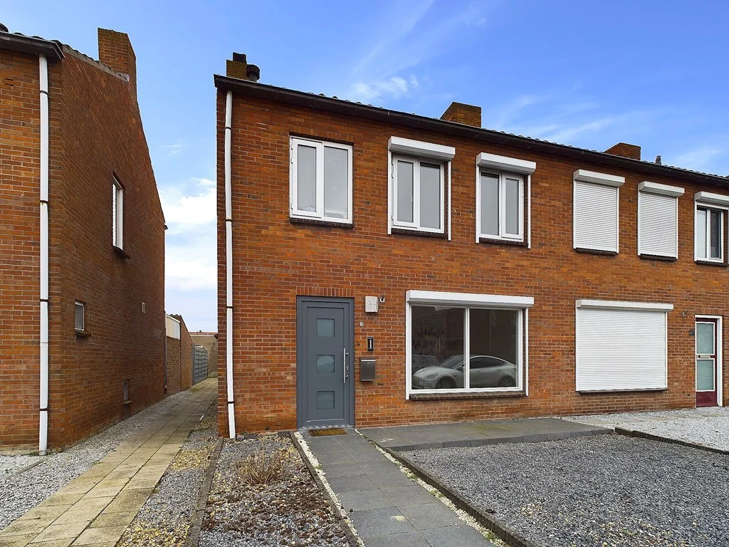 Vier Ambachtenstraat 21, Terneuzen